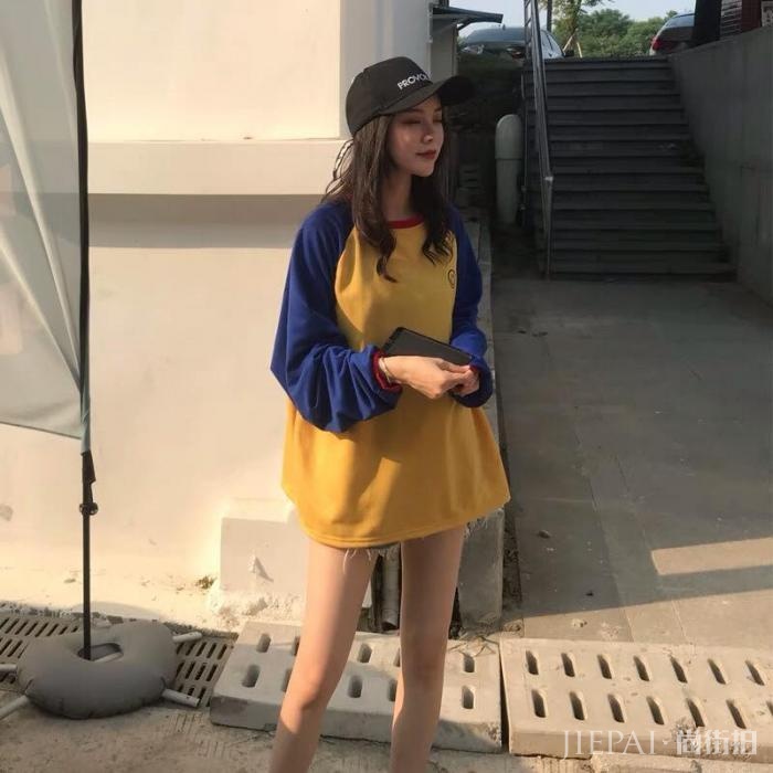 90后必学的宽松T恤穿搭,一款搞定10种不同风格