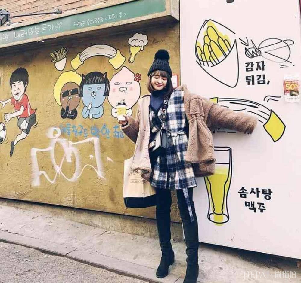 想要俏皮可爱又时尚,你还缺一顶帽子