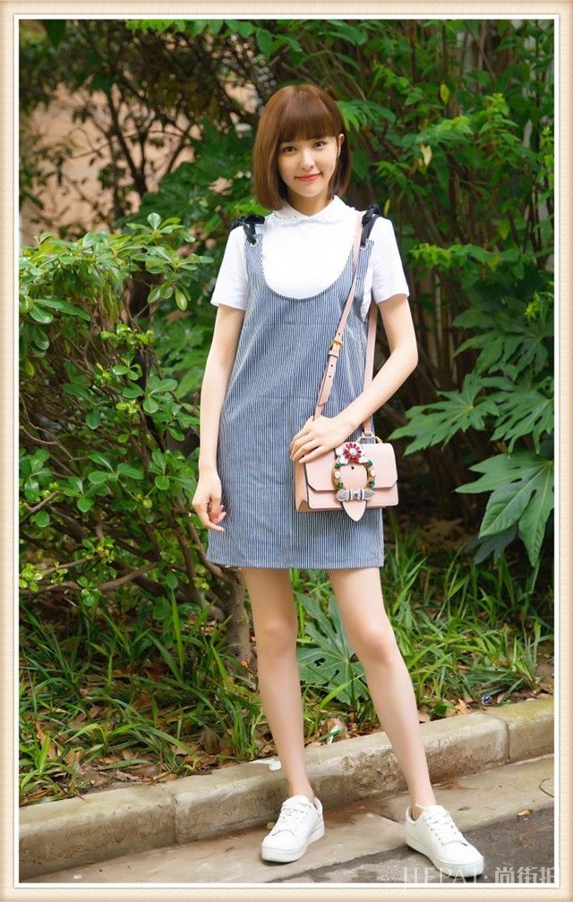 罗晋够阔!婚礼上四套礼服圆唐嫣公主梦,网友:这辈子都买不起!