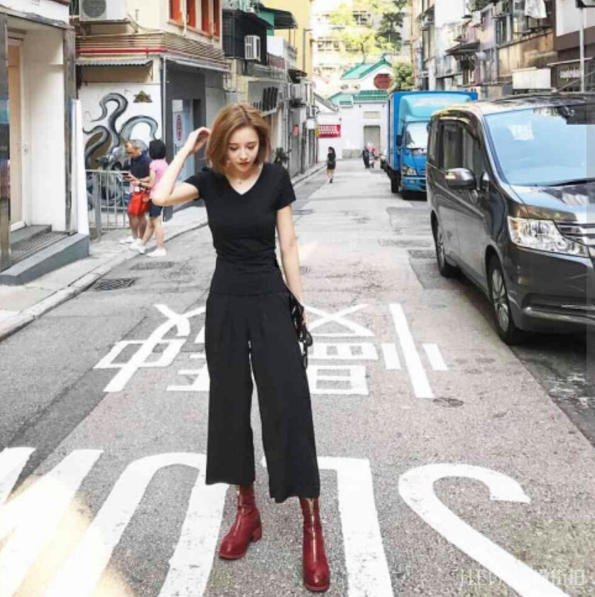 阔腿裤这样搭鞋子,显高有气质