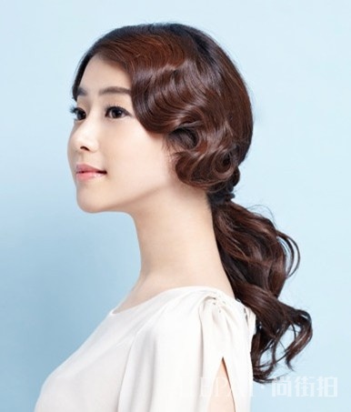 满大街都是半丸子头，我决定美的跟你不一样