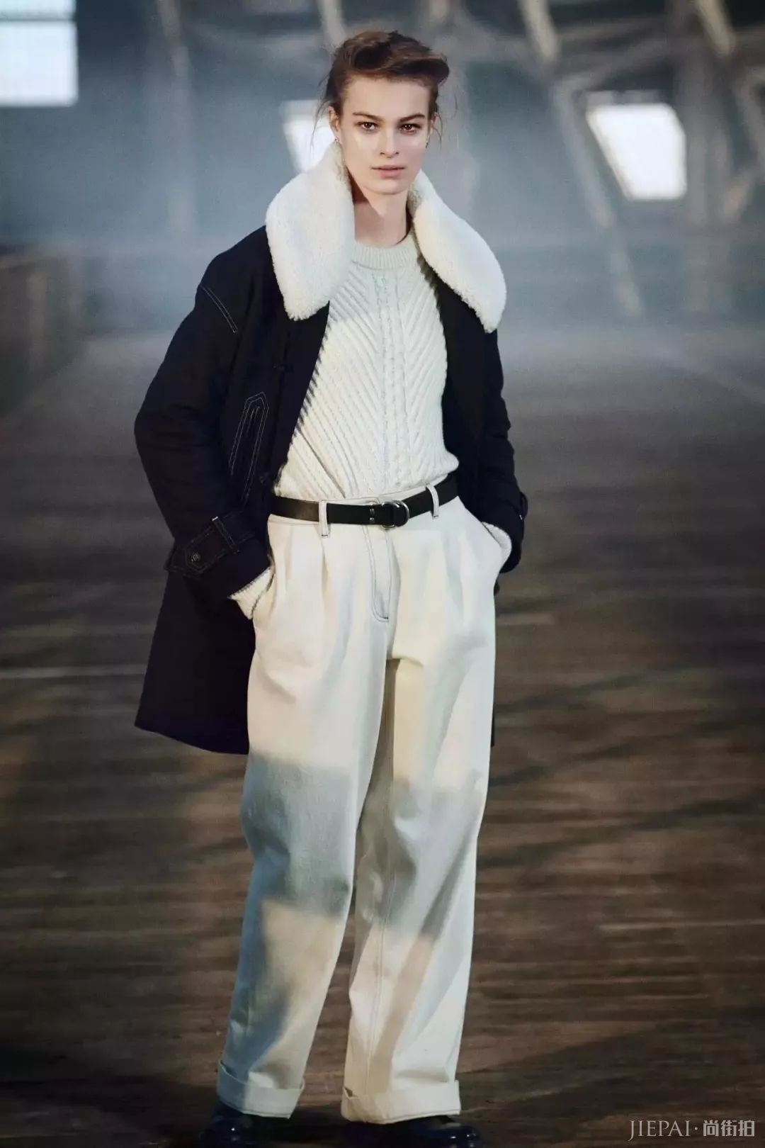 毛衣怎么穿才显瘦？