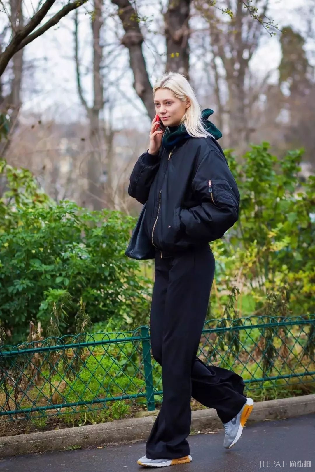 穿腻了长大衣,这 4 款短外套最值得 get!