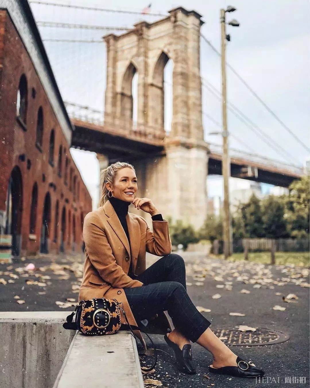 初冬的高领毛衣怎么搭配更时尚?这7套搭配让你路人变明星