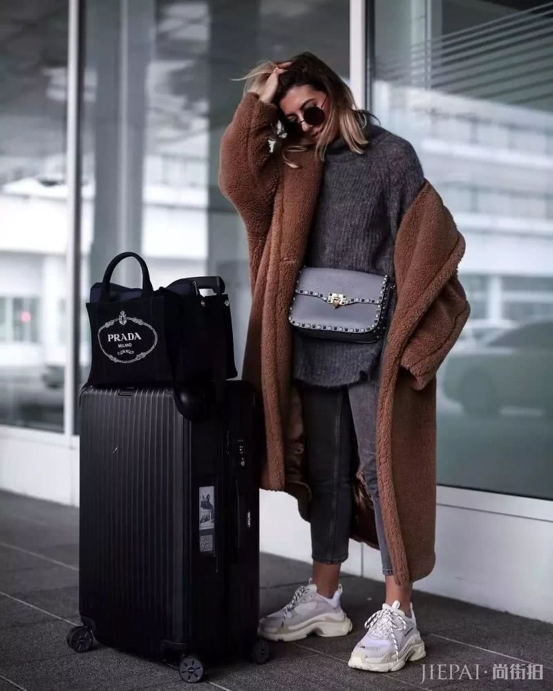 今年超流行的外套，比大衣还好穿！