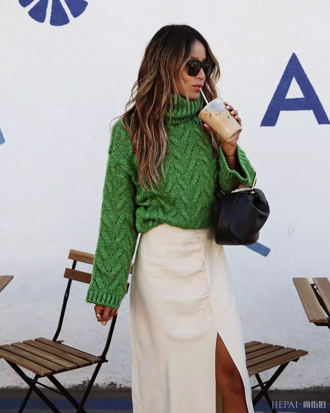 高领毛衣,外穿内搭皆相宜