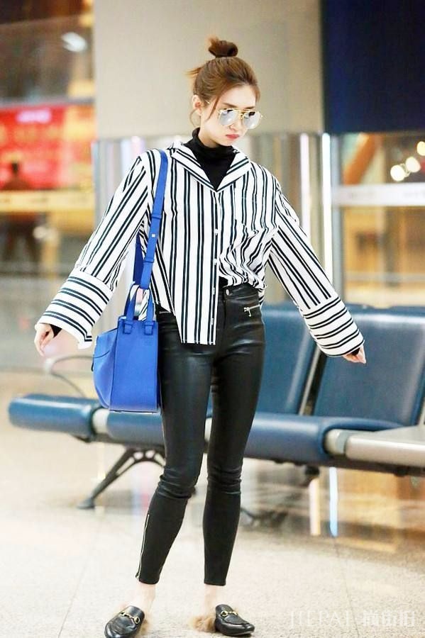 江疏影解锁牛仔裤反过来穿！