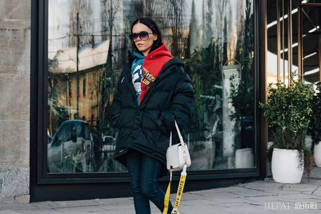 卫衣内搭的100种方法，这样穿保暖又显瘦时髦炸了！