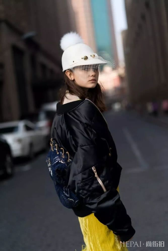 魔都街头的伦敦大片？新贵派让你高级在线温度不减