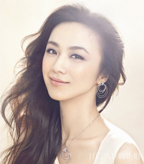 怎么化妆显年轻 化逆龄妆容需要知道这几点