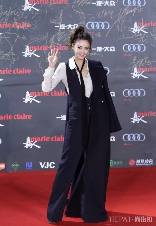 张雨绮除了敢爱敢恨,我还是个被演戏耽误了的穿搭博主!