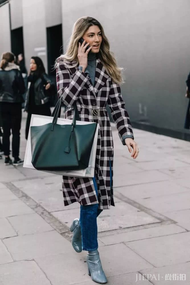 高领毛衣别乱穿，这样穿才不土