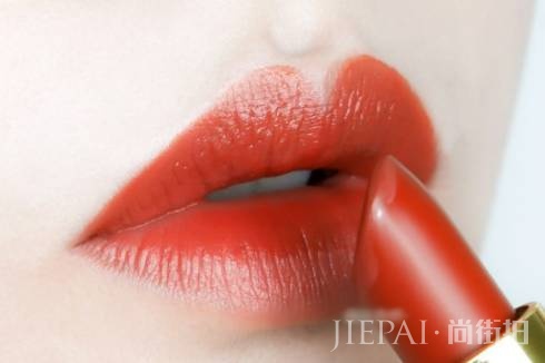 用什么颜色的口红显白