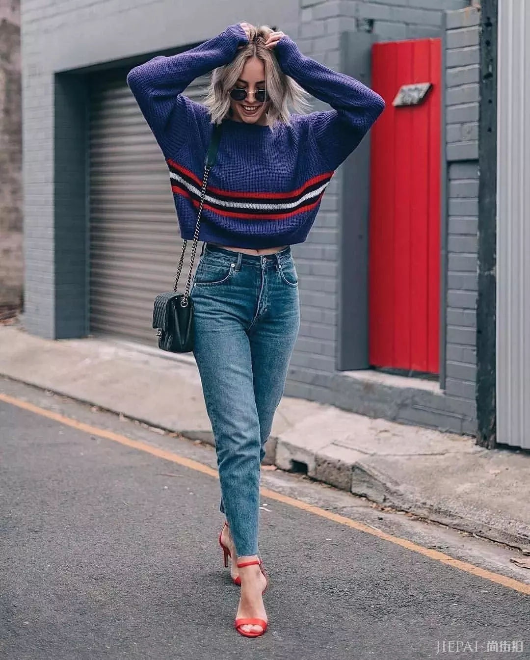 小个子的抢镜神器！今年最火的毛衣是这件！