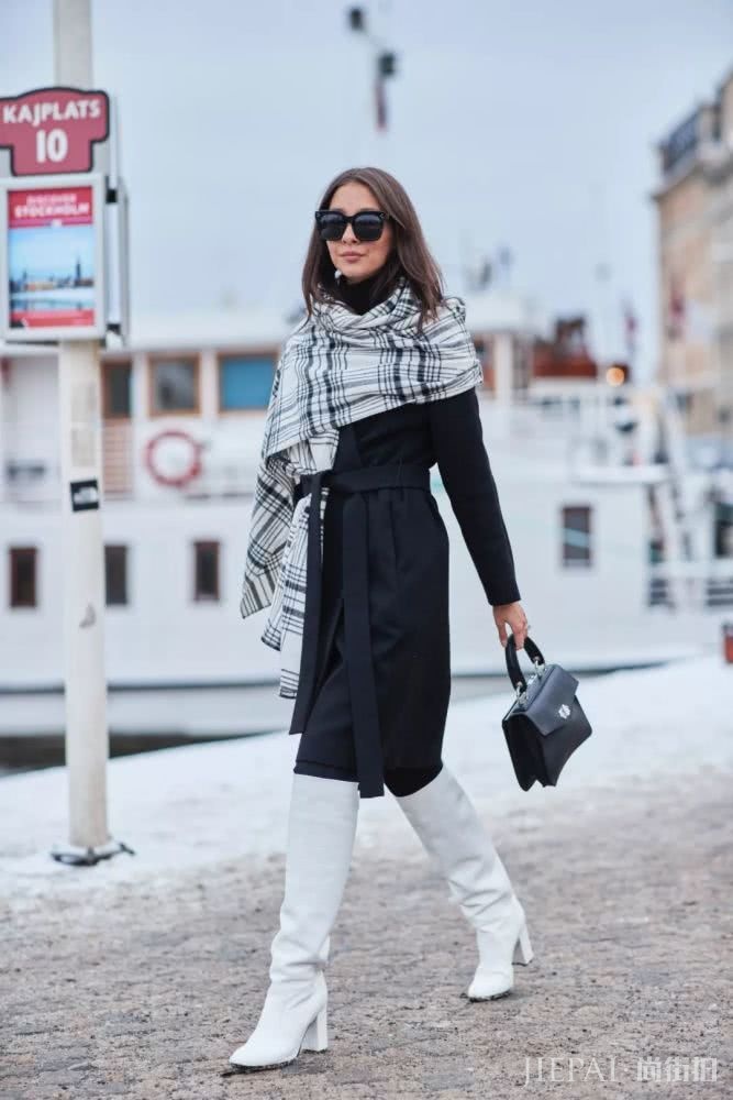 时尚圈吹来了一股“腰”风