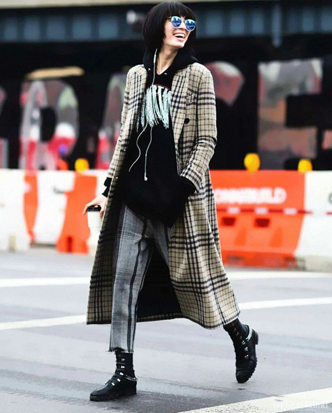 天气骤冷，这四款大衣内搭给力又好看！