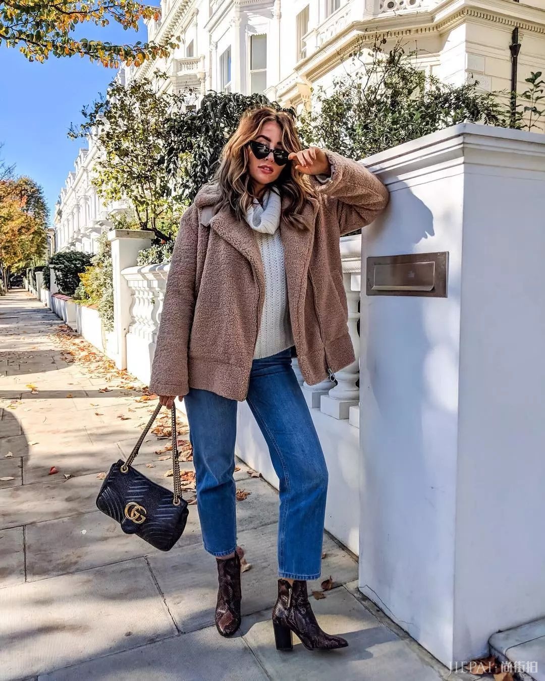 高领毛衣,外穿内搭皆相宜