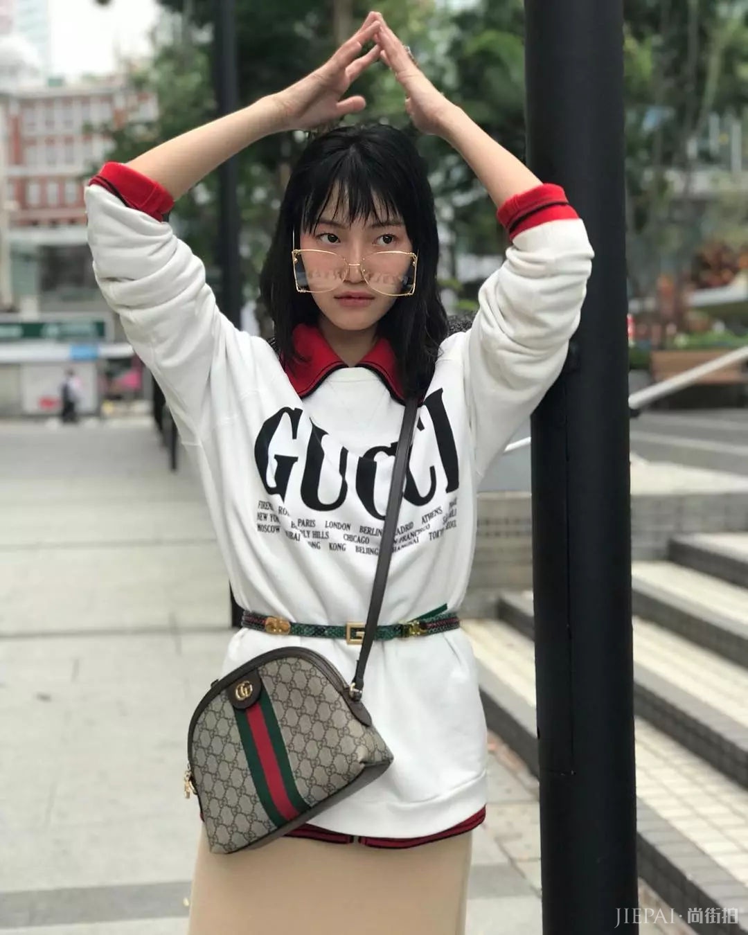 卫衣内搭的100种方法，这样穿保暖又显瘦时髦炸了！