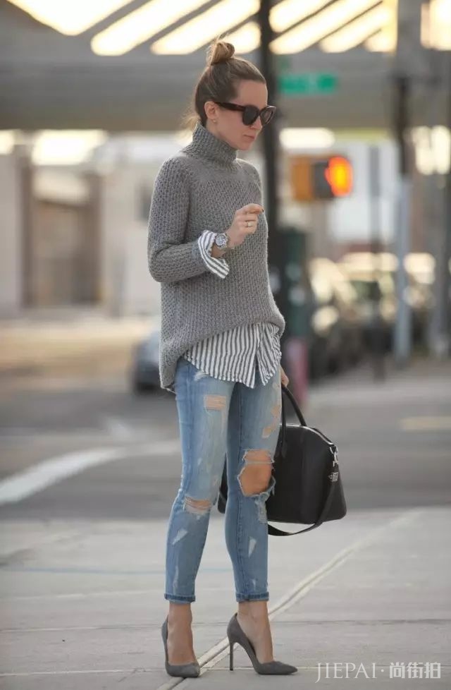 今年流行这样穿毛衣，不懂你就out了！