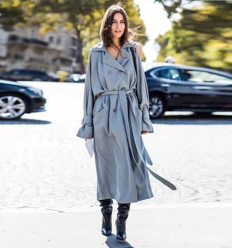 欧美街拍 风衣裙是西装裙之后又一大时髦利器