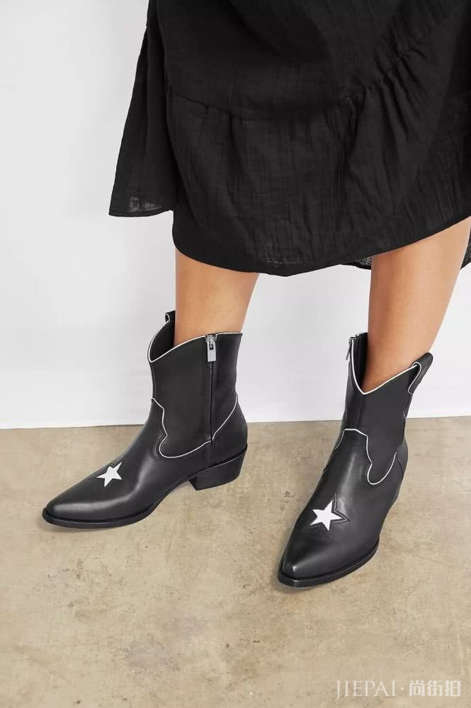 这个秋冬 我们为你推荐好看的50双短靴