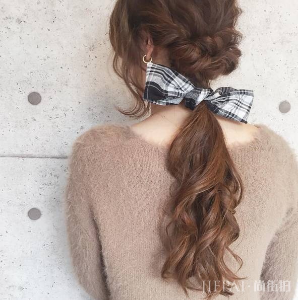 满大街都是半丸子头，我决定美的跟你不一样