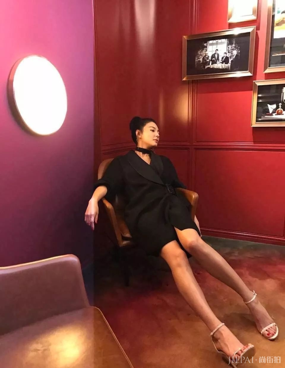 张雨绮除了敢爱敢恨,我还是个被演戏耽误了的穿搭博主!