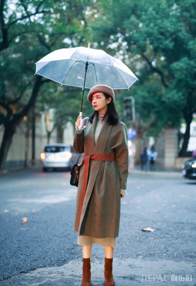 上班族女生日常怎么穿搭?一组轻熟女风格 通勤干练搭配指南让你时髦又得体