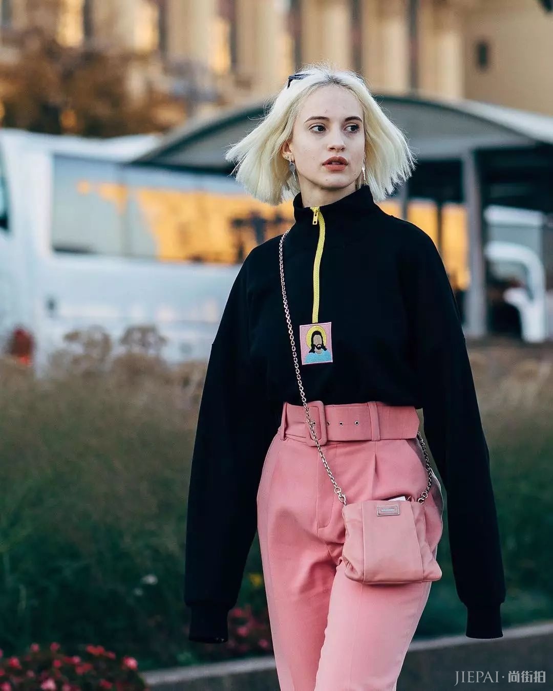 高领毛衣,外穿内搭皆相宜