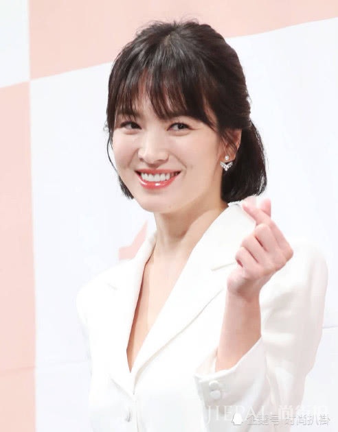 看到宋慧乔和小鲜肉演情侣,才知道少女感和年龄根本没关系