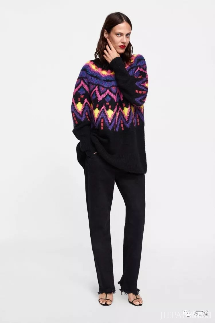 微胖女人选毛衣试试这3种，自带高级感，显瘦又很女神范