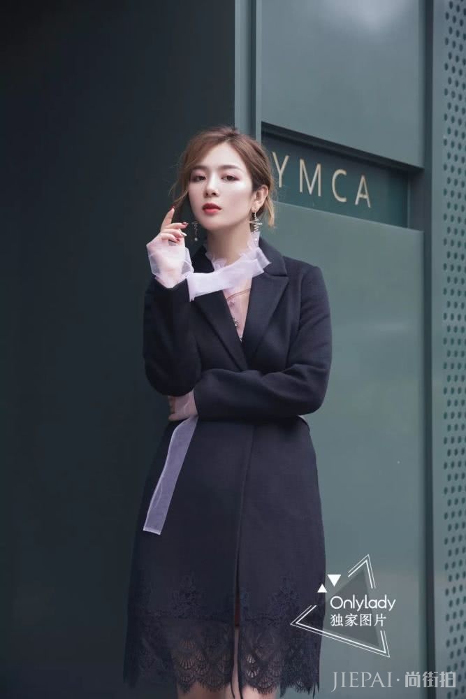 拥有一件漂亮的大衣,秋冬再冷也不怕啦