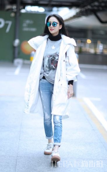 毛衣+大衣，碾压路人搭配大法！