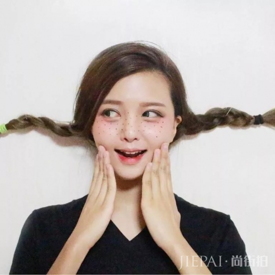 雀斑妆怎么化 你还在磨皮人家早就不care了