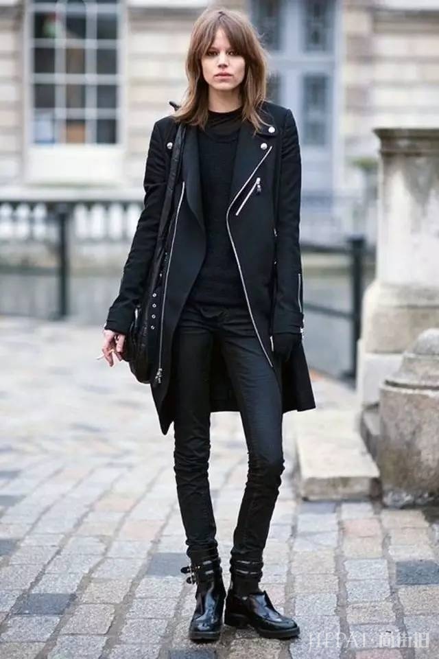 欧美街拍 人人都该拥有一双耐磨耐操、越旧越有feel的马丁靴