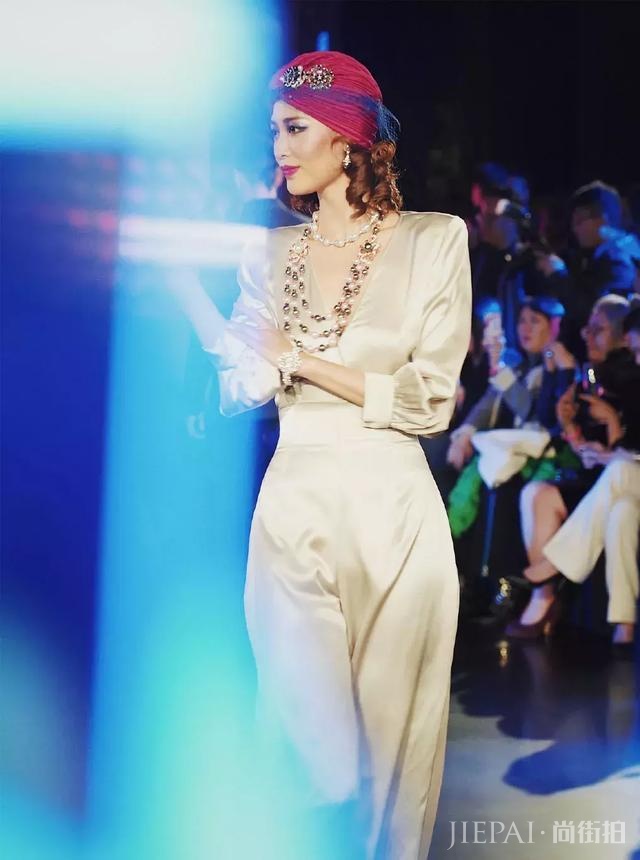 国际超模付欢欢携手舒淇蔡依林助力BVLGARI珠宝WILD POP狂欢之