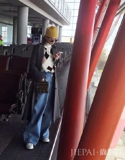 小个子的抢镜神器！今年最火的毛衣是这件！