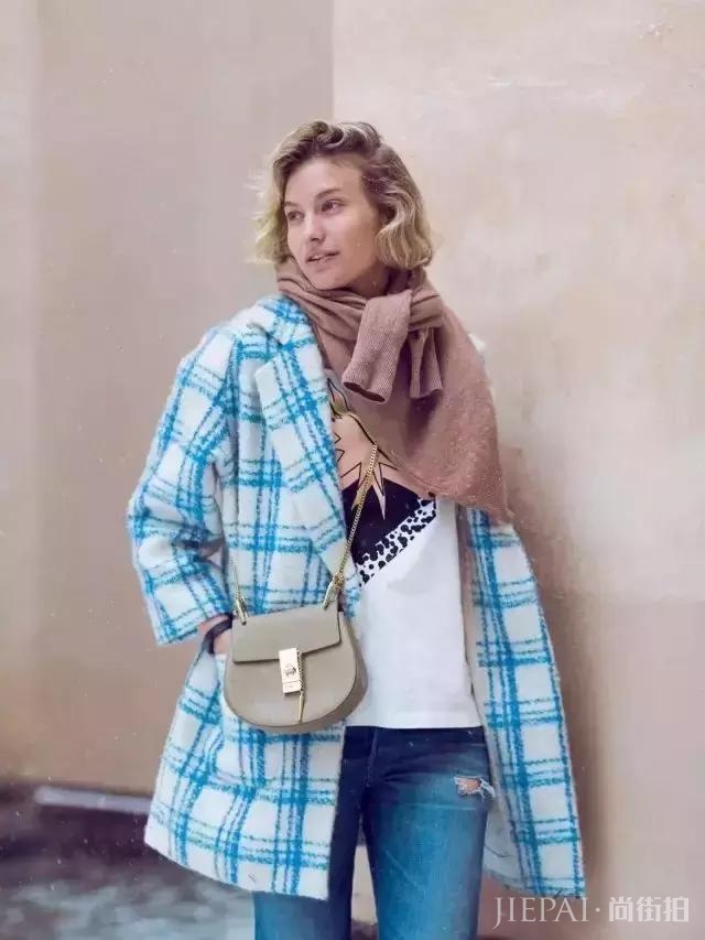 毛衣都穿错了，这样穿，才最时髦！