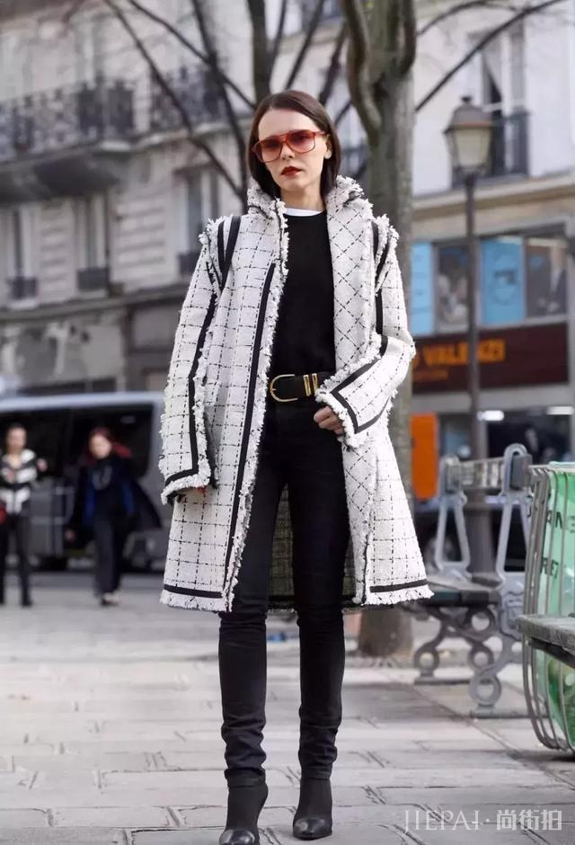 还在发愁今年冬天穿什么？卫衣这个单品简直太时髦