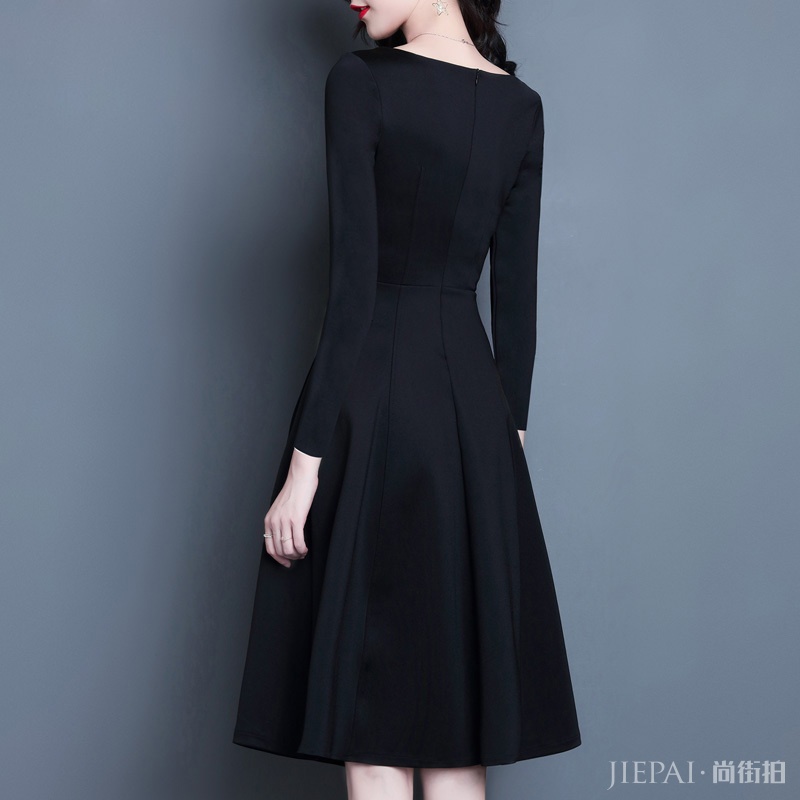 冬天这几款冬裙遮肉显瘦,款款洋气