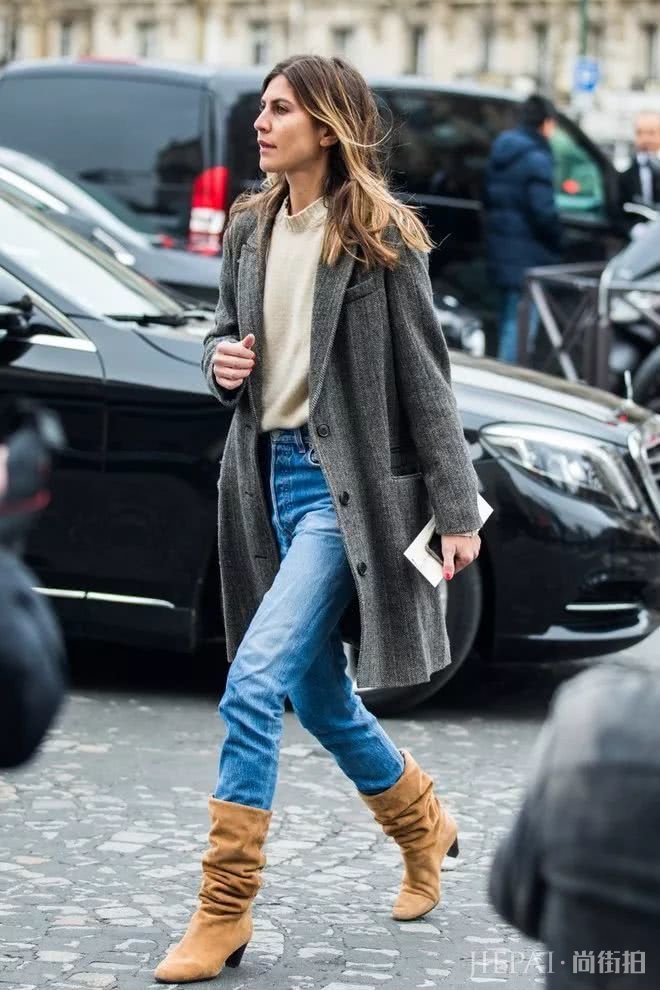 能穿一整个秋冬的针织衫 这么搭最时髦