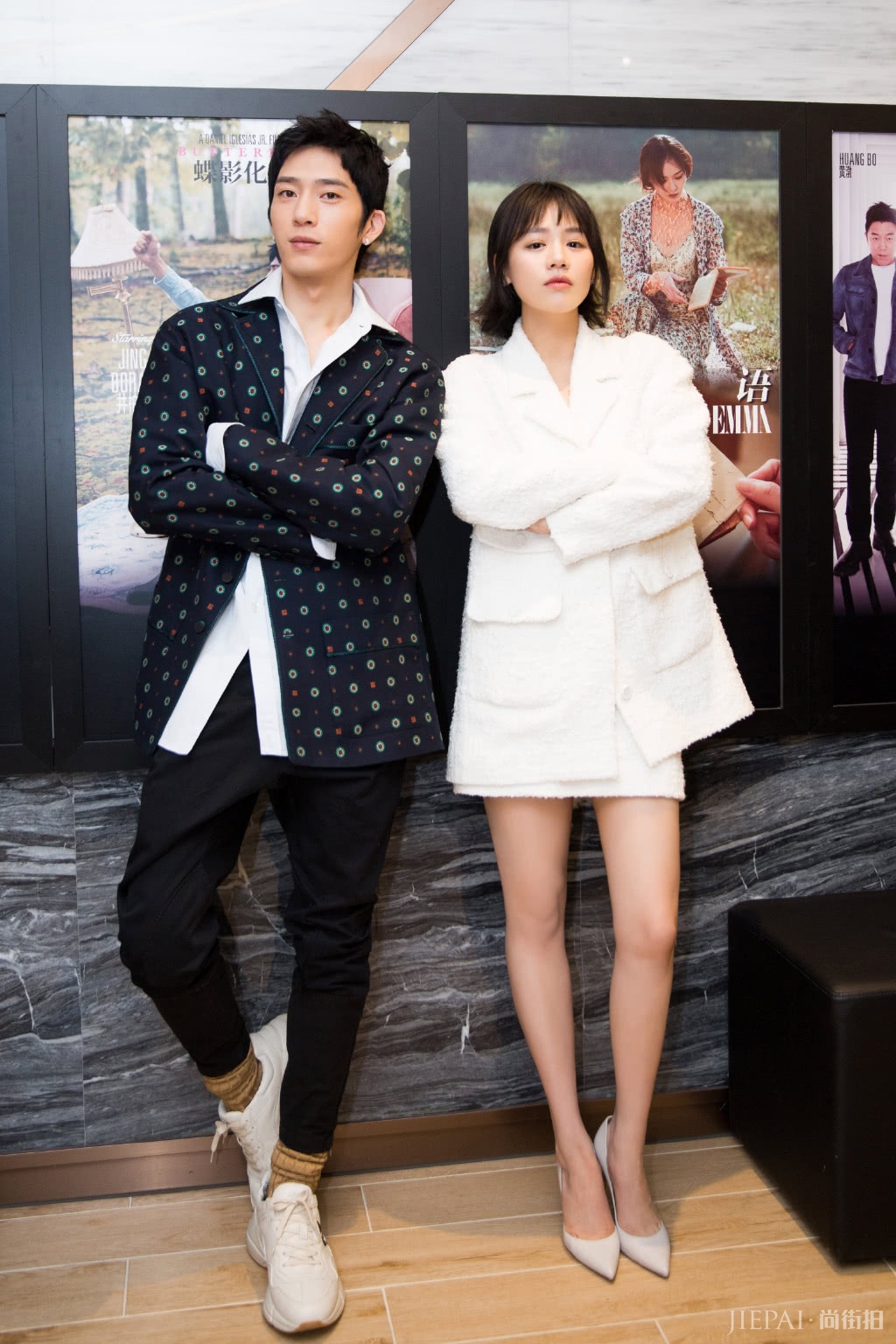 马思纯剪短发大变样，一款短发看上去像18岁小女孩