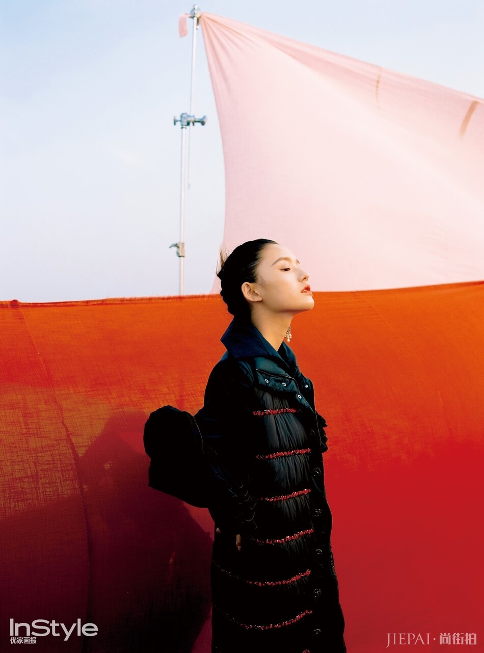 林允封面大片曝光 尽显少女灵动清新