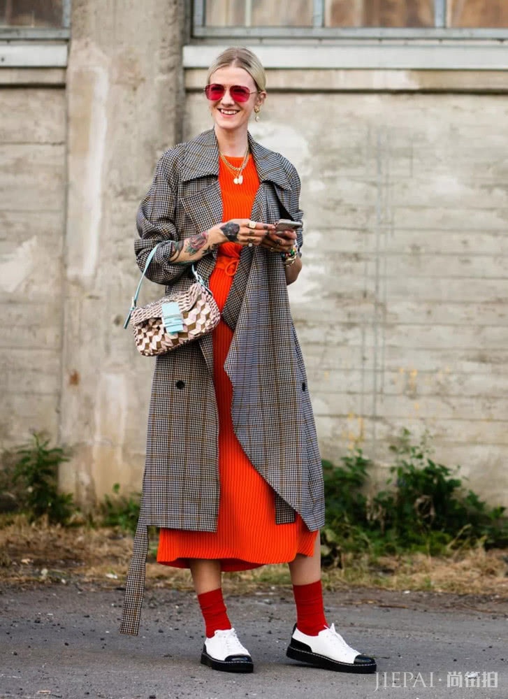 穿格纹大衣显得老气?学习这5种搭配,让你立马时尚UP