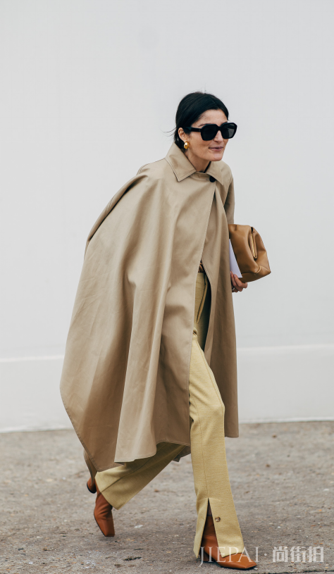 高个子女人穿什么大衣好？穿大衣就要秀出大长腿