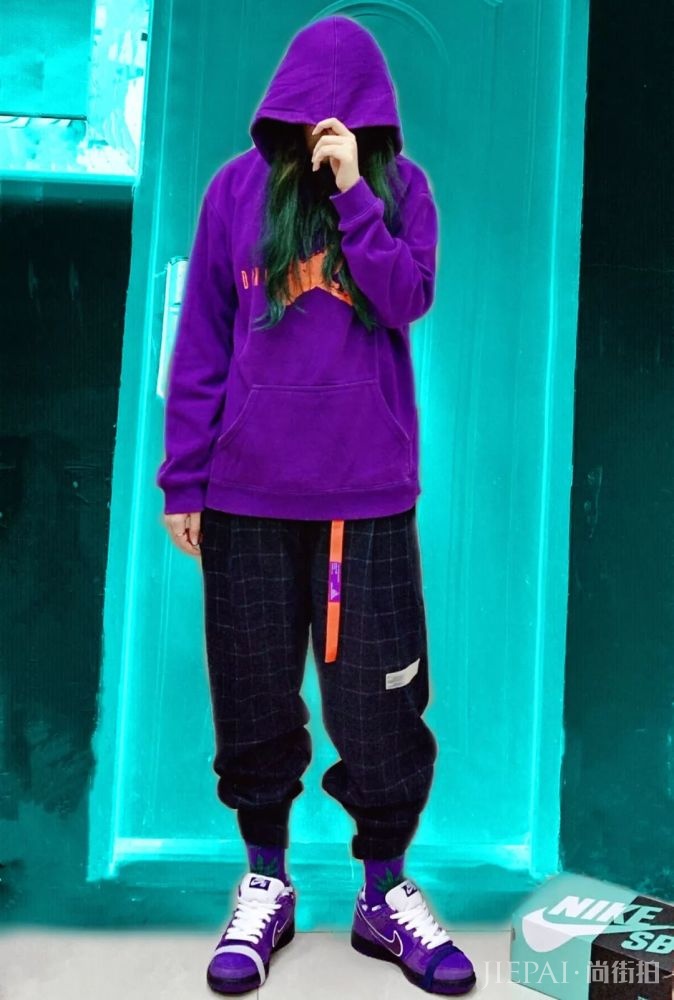 只会穿那几种款式的鞋?入手一双“小众联名球鞋”吧,保证让你潮味十足