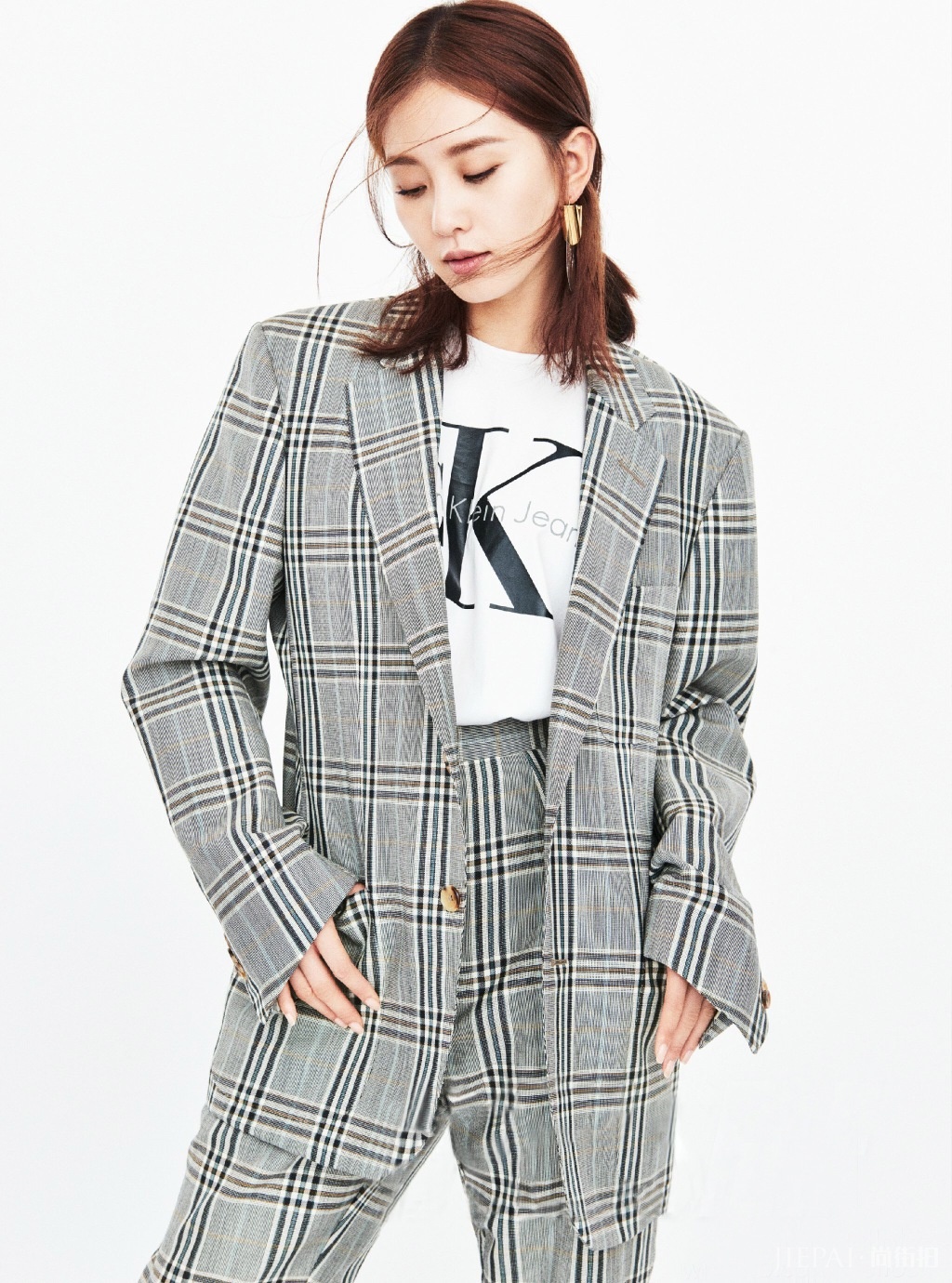 刘诗诗剪款波波头发型减龄提气质,美了不止一点点