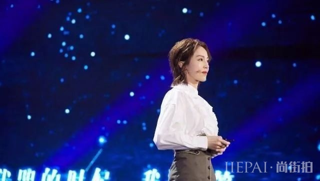 董璇新发型终于找到了自己正确打开方式