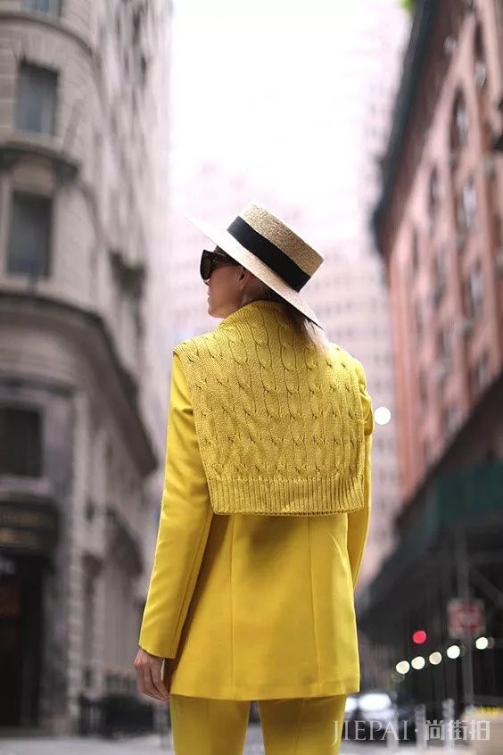 自带文艺复古气质的绞花毛衣 真好看啊