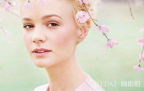 底妆发灰怎么办 完美底妆如何打造